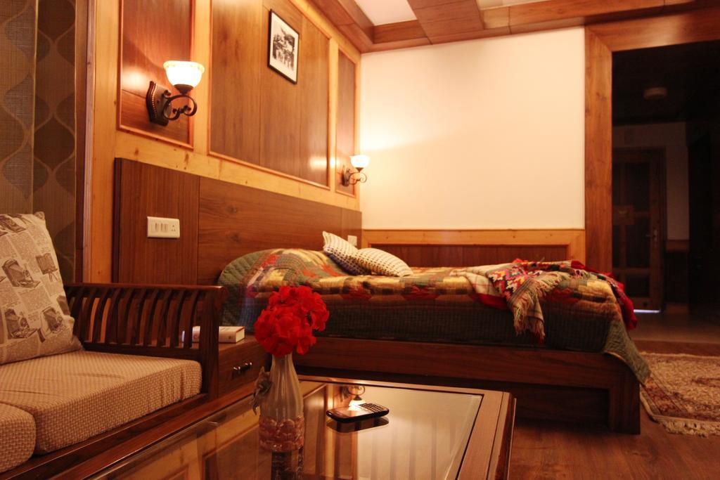 Vivaan The Sunrise Resort Manāli Cameră foto