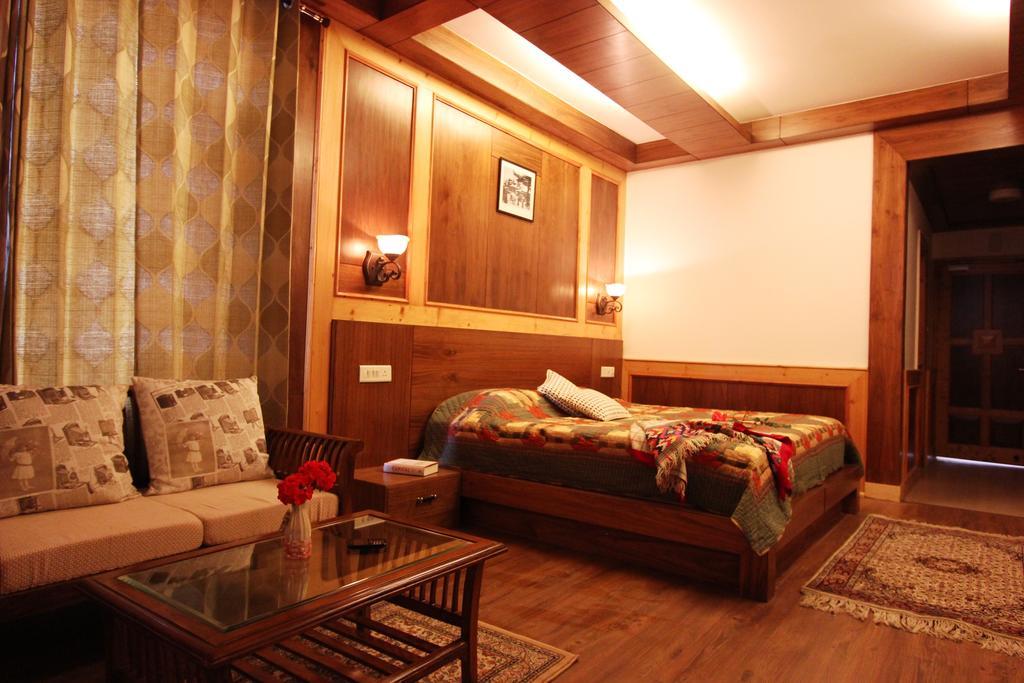 Vivaan The Sunrise Resort Manāli Cameră foto